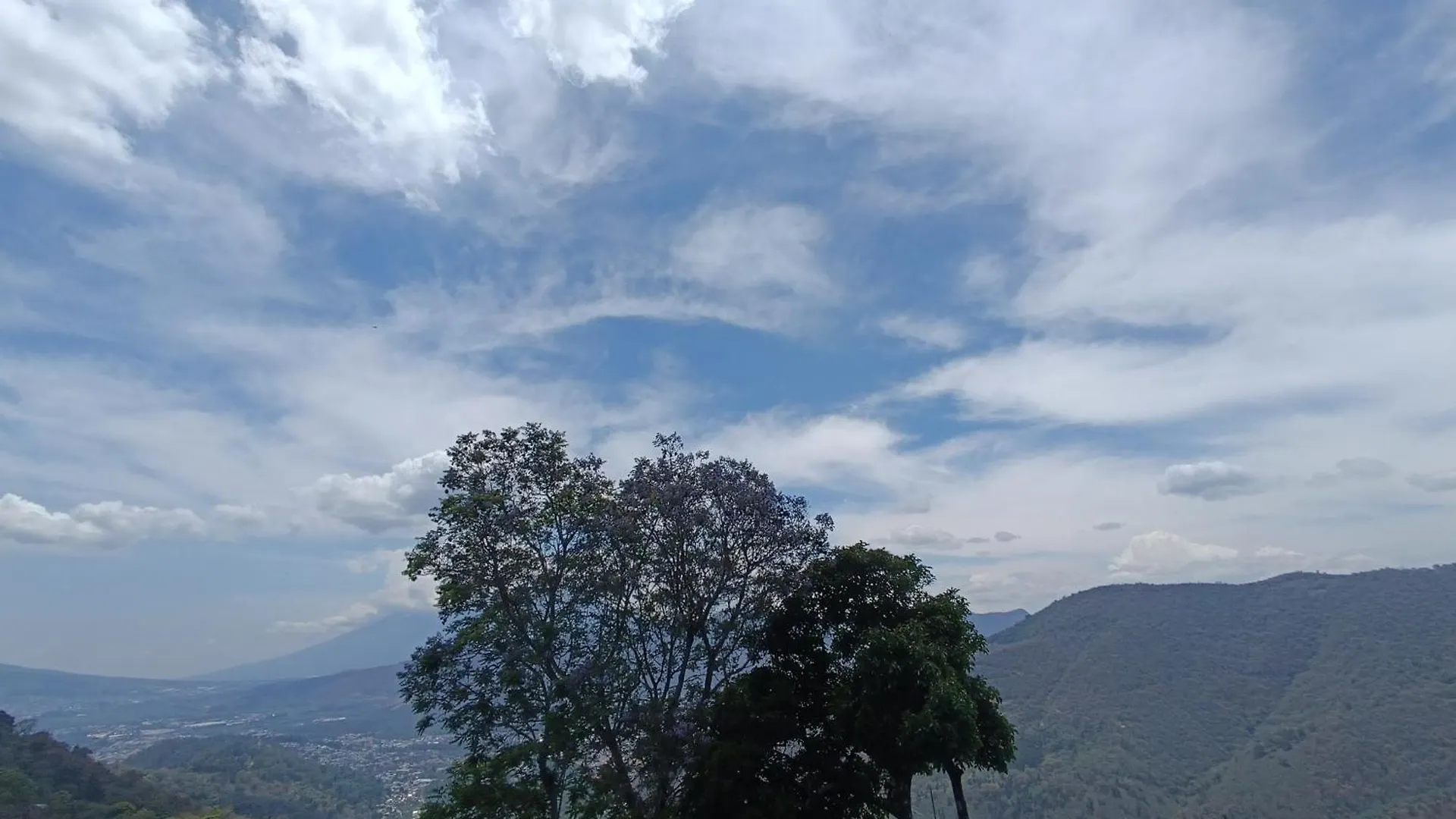 Hotel El Tambor Oasis Antigua Guatemala