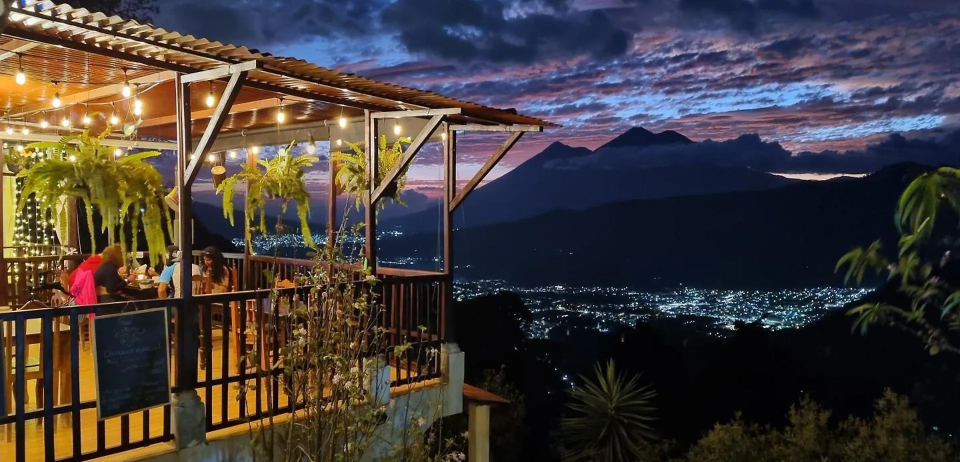 Hotel El Tambor Oasis Antigua Guatemala