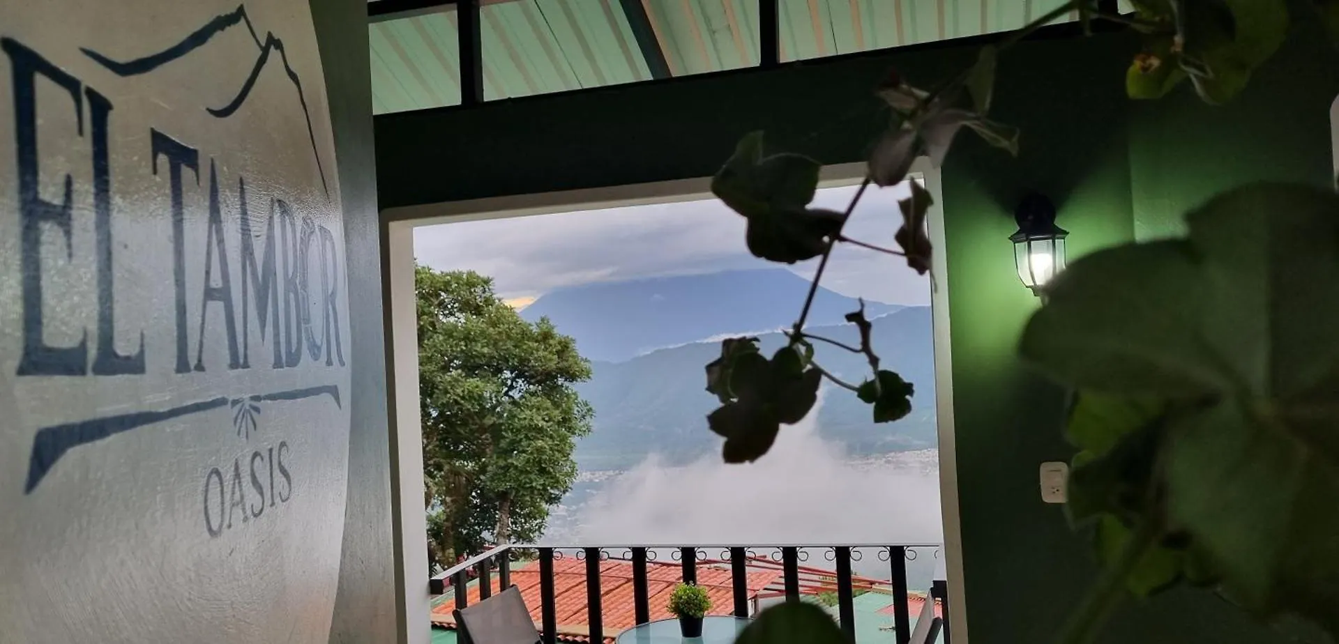 Hotel El Tambor Oasis Antigua Guatemala